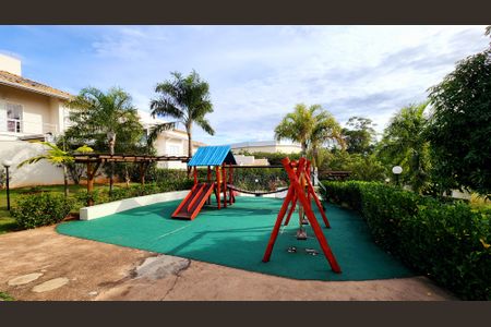 Casa de condomínio para alugar com 146m², 3 quartos e 3 vagasÁrea comum - Playground