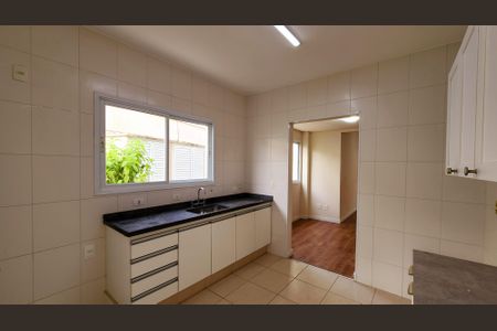 Casa de condomínio para alugar com 146m², 3 quartos e 3 vagasCozinha