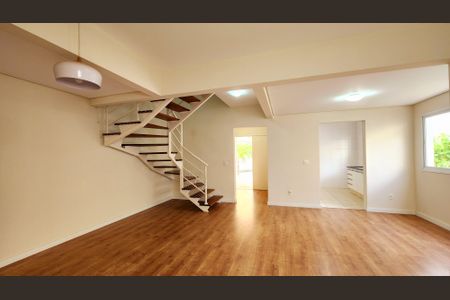 Casa de condomínio para alugar com 146m², 3 quartos e 3 vagasSala