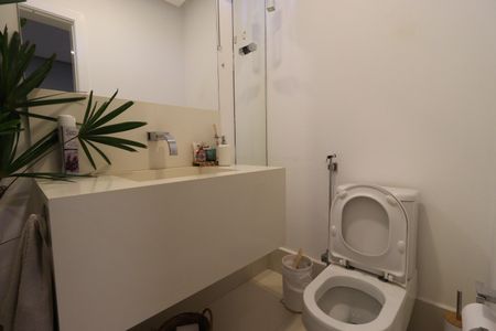 Casa de condomínio para alugar com 480m², 4 quartos e 4 vagasLavabo