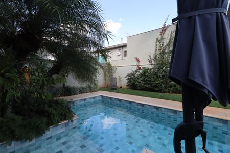 Casa de condomínio para alugar com 480m², 4 quartos e 4 vagasÁrea comum - Piscina