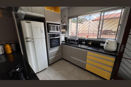 Casa à venda com 224m², 4 quartos e 6 vagasCozinha
