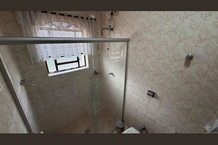 Casa à venda com 224m², 4 quartos e 6 vagasBanheiro