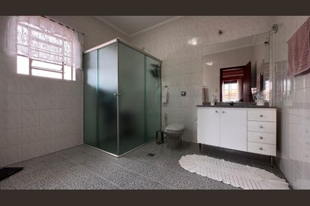 Casa à venda com 224m², 4 quartos e 6 vagasBanheiro da Suíte
