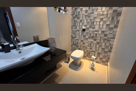 Casa à venda com 224m², 4 quartos e 6 vagasBanheiro