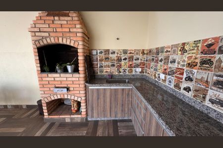 Casa à venda com 224m², 4 quartos e 6 vagasChurrasqueira