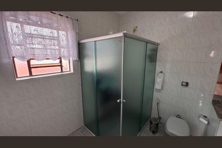 Casa à venda com 224m², 4 quartos e 6 vagasBanheiro da Suíte