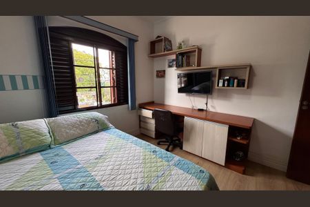 Casa à venda com 224m², 4 quartos e 6 vagasQuarto 2