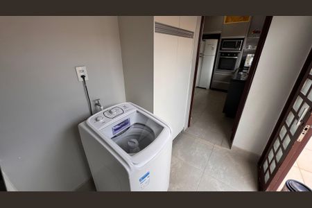 Casa à venda com 224m², 4 quartos e 6 vagasÁrea de Serviço