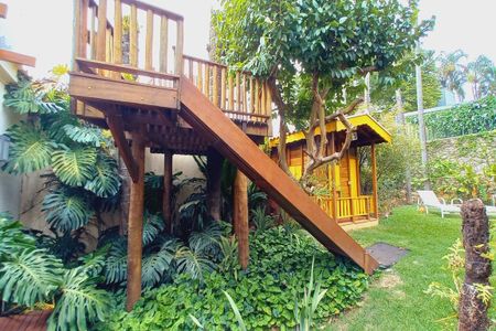 Casa de condomínio à venda com 363m², 4 quartos e 4 vagas Casa de condomínio à venda com 363m², 4 quartos e 4 vagasÁrea comum - Playground