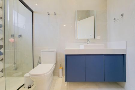 Casa de condomínio para alugar com 664m², 3 quartos e 4 vagasBanheiro da Suíte 1