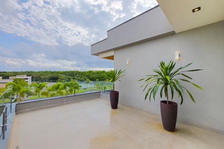 Casa de condomínio para alugar com 664m², 3 quartos e 4 vagasVaranda