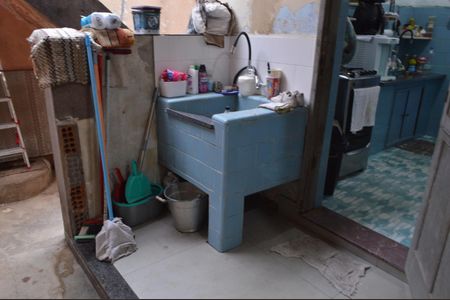 Casa de condomínio para alugar com 80m², 2 quartos e 1 vagaÁrea de Serviço