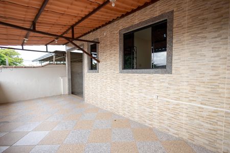 Casa para alugar com 58m², 1 quarto e 1 vaga Casa para alugar com 58m², 1 quarto e 1 vagaVaranda