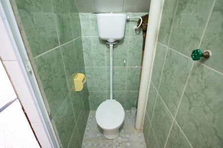 Casa para alugar com 58m², 1 quarto e 1 vaga Casa para alugar com 58m², 1 quarto e 1 vagaBanheiro de Serviço