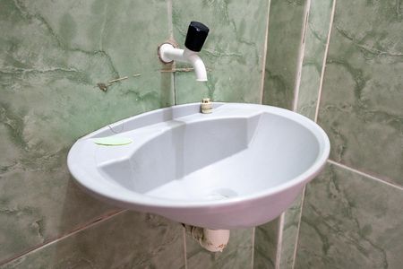 Casa para alugar com 58m², 1 quarto e 1 vaga Casa para alugar com 58m², 1 quarto e 1 vagaBanheiro de Serviço