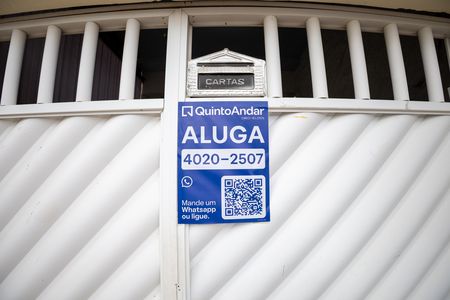 Casa para alugar com 58m², 1 quarto e 1 vaga Casa para alugar com 58m², 1 quarto e 1 vagaFachada