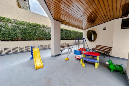Apartamento à venda com 78m², 3 quartos e 2 vagasÁrea comum - Playground