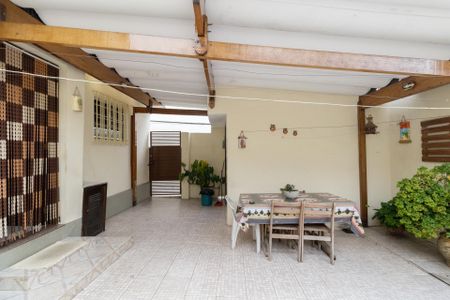 Casa à venda com 380m², 10 quartos e 2 vagas Casa à venda com 380m², 10 quartos e 2 vagasÁrea comum