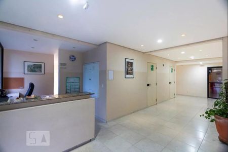 Apartamento à venda com 50m², 2 quartos e 1 vaga Apartamento à venda com 50m², 2 quartos e 1 vagaHall social