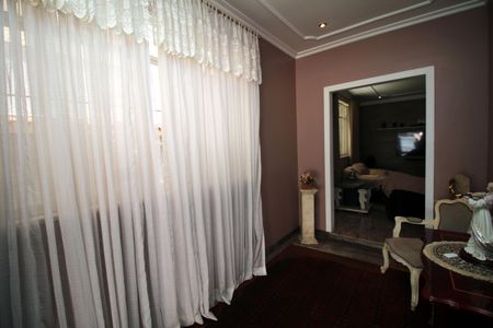 Casa à venda com 360m², 3 quartos e 5 vagasSala