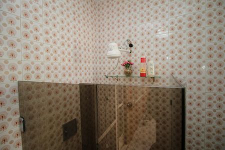 Casa à venda com 360m², 3 quartos e 5 vagasBanheiro de serviço