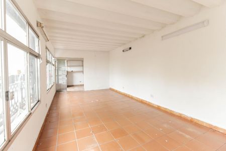 Casa à venda com 180m², 3 quartos e 3 vagasSalão