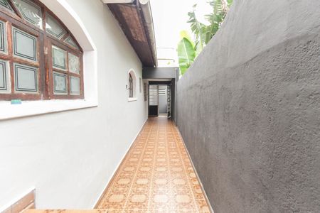 Casa à venda com 180m², 3 quartos e 3 vagasCorredor Externo