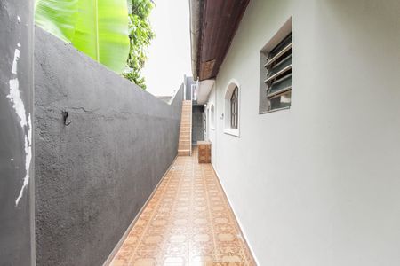 Casa à venda com 180m², 3 quartos e 3 vagasCorredor Externo
