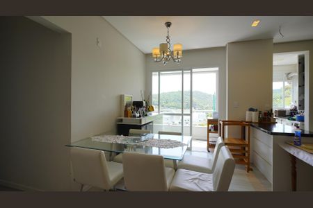 Apartamento para alugar com 83m², 2 quartos e 1 vagaSala