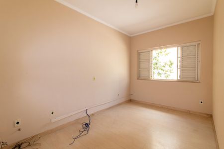 Casa à venda com 270m², 8 quartos e 3 vagasQuarto 4