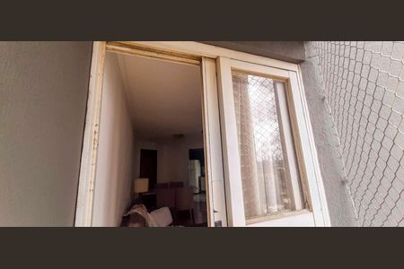 Sacada de apartamento para alugar com 2 quartos, 53m² em Padroeira, Osasco