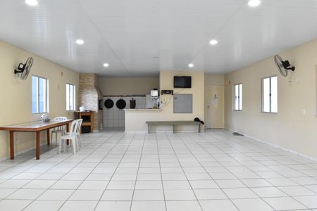 Apartamento para alugar com 42m², 2 quartos e 1 vaga Apartamento para alugar com 42m², 2 quartos e 1 vagaÁrea comum - Salão de festas