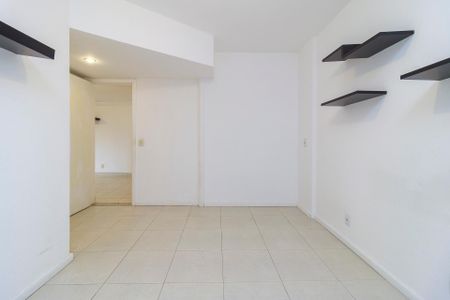 Apartamento para alugar com 190m², 3 quartos e 3 vagas Apartamento para alugar com 190m², 3 quartos e 3 vagasSuíte 2