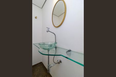 Apartamento para alugar com 190m², 3 quartos e 3 vagas Apartamento para alugar com 190m², 3 quartos e 3 vagasLavabo