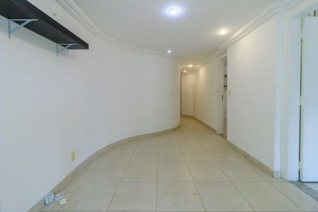 Apartamento para alugar com 190m², 3 quartos e 3 vagas Apartamento para alugar com 190m², 3 quartos e 3 vagasSala