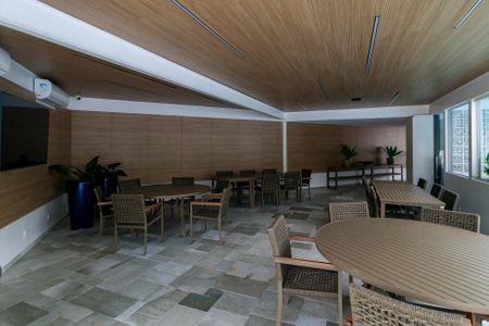 Apartamento para alugar com 190m², 3 quartos e 3 vagas Apartamento para alugar com 190m², 3 quartos e 3 vagasÁrea Comum - Restaurante
