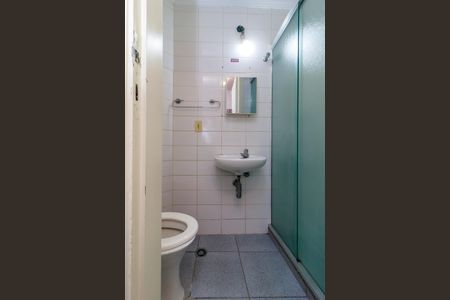 Apartamento para alugar com 190m², 3 quartos e 3 vagas Apartamento para alugar com 190m², 3 quartos e 3 vagasBanheiro de Serviço