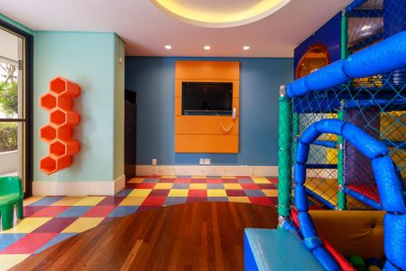 Apartamento para alugar com 190m², 3 quartos e 3 vagas Apartamento para alugar com 190m², 3 quartos e 3 vagasÁrea Comum - Brinquedoteca