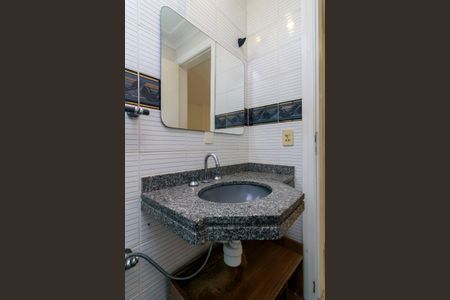 Apartamento para alugar com 190m², 3 quartos e 3 vagas Apartamento para alugar com 190m², 3 quartos e 3 vagasBanheiro da Suíte 2