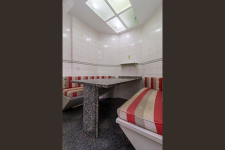 Apartamento para alugar com 190m², 3 quartos e 3 vagas Apartamento para alugar com 190m², 3 quartos e 3 vagasCozinha