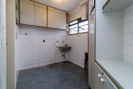 Apartamento para alugar com 190m², 3 quartos e 3 vagas Apartamento para alugar com 190m², 3 quartos e 3 vagasÁrea de Serviço