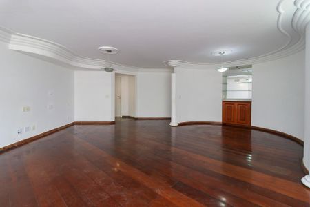 Apartamento para alugar com 190m², 3 quartos e 3 vagas Apartamento para alugar com 190m², 3 quartos e 3 vagasSala