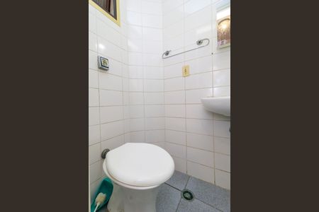 Apartamento para alugar com 190m², 3 quartos e 3 vagas Apartamento para alugar com 190m², 3 quartos e 3 vagasBanheiro de Serviço