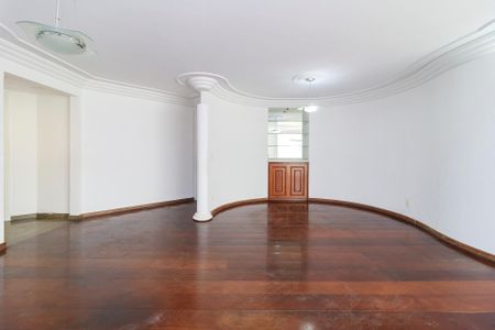 Apartamento para alugar com 190m², 3 quartos e 3 vagas Apartamento para alugar com 190m², 3 quartos e 3 vagasSala