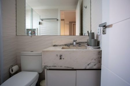 Apartamento à venda com 113m², 3 quartos e 3 vagasBanheiro da Suíte