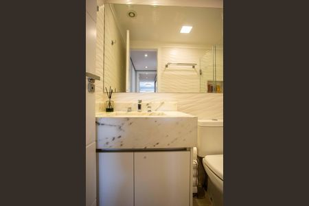 Apartamento à venda com 113m², 3 quartos e 3 vagasBanheiro Social