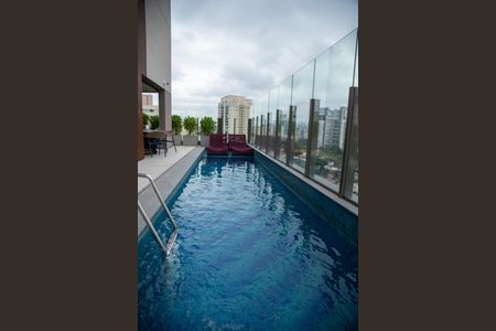 Studio para alugar com 26m², 1 quarto e sem vaga Studio para alugar com 26m², 1 quarto e sem vagaPiscina