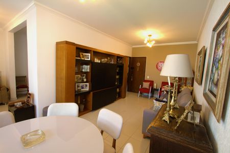 Apartamento para alugar com 320m², 5 quartos e 2 vagas Apartamento para alugar com 320m², 5 quartos e 2 vagasSala