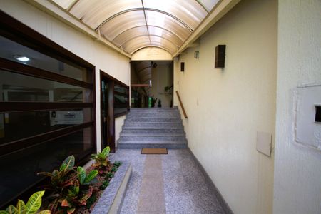 Apartamento para alugar com 320m², 5 quartos e 2 vagas Apartamento para alugar com 320m², 5 quartos e 2 vagasHall de entrada